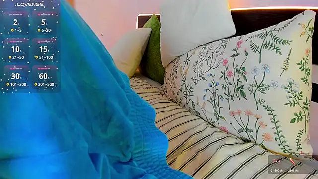 lexxxxxxi online show from April 10, 6:58 pm