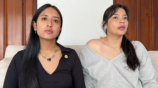 2SummerLove1 online show from October 25, 1:52 pm