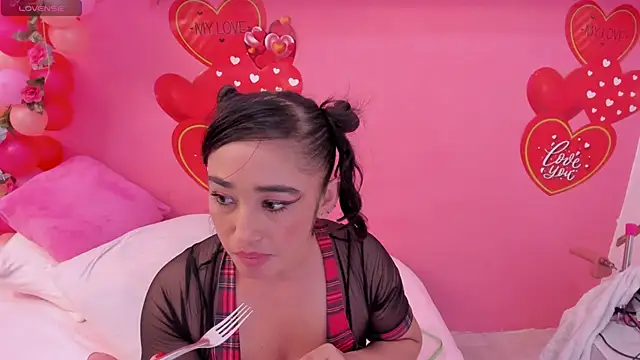 charlotte-11 online show from September 18, 6:06 pm