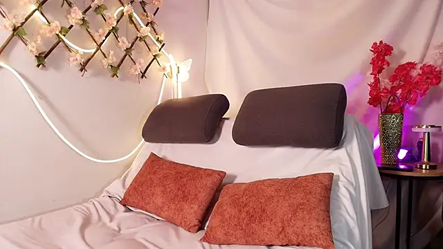 Linaa morris online show from September 26, 8:56 am