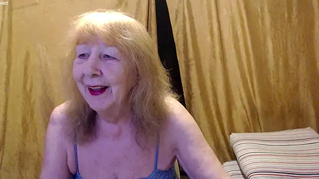  Estelitta 5 online show from November 2, 6:44 pm