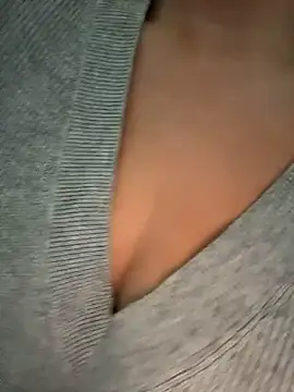 ChristinaSiemone online show from March 19, 4:33 pm