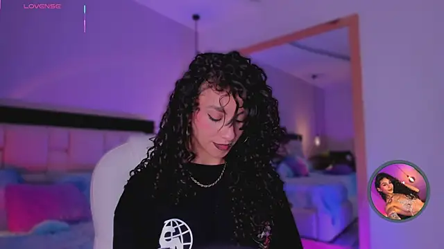 MiissCharlotte online show from September 24, 4:33 am