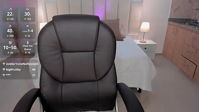 Aida adams online show from September 11, 7:25 pm