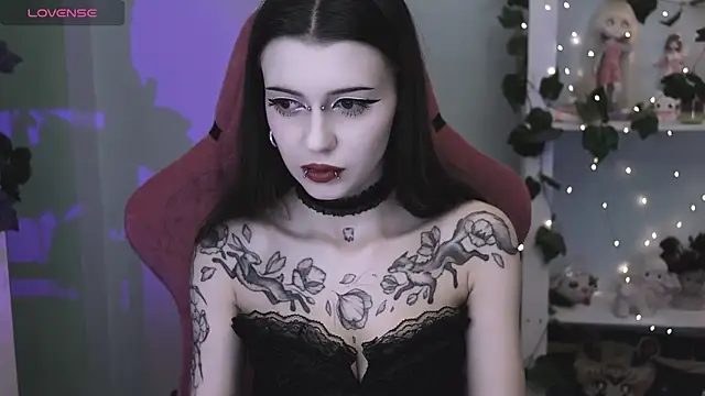 prettybones online show from May 28, 10:07 pm