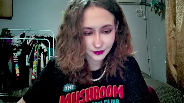 JoannaTompson online show from September 15, 7:21 pm