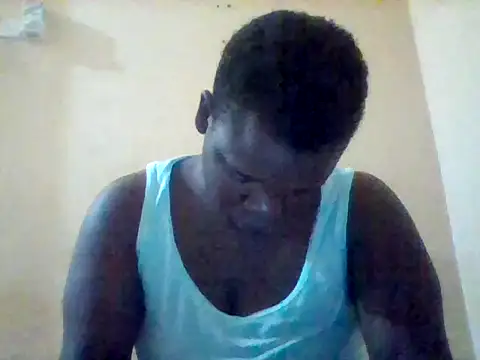 prittylorah15 online show from September 18, 9:35 pm