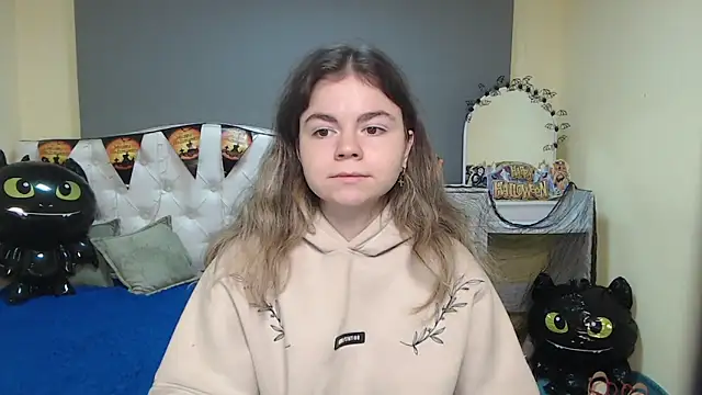 TinaRedly online show from October 26, 6:09 am