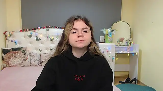 TinaRedly online show from March 31, 6:13 am