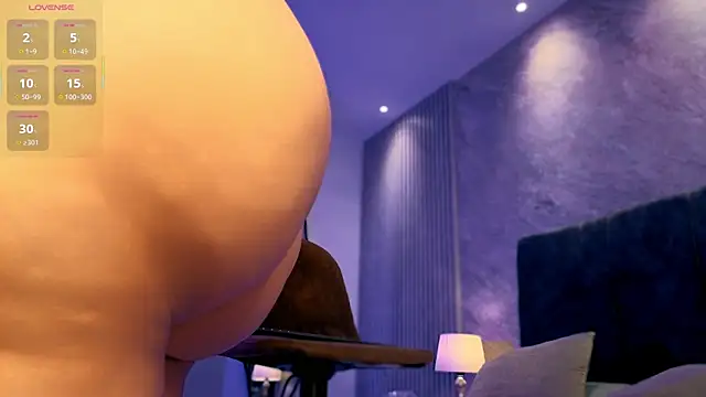 lola  sweetx online show from January 17, 12:23 pm