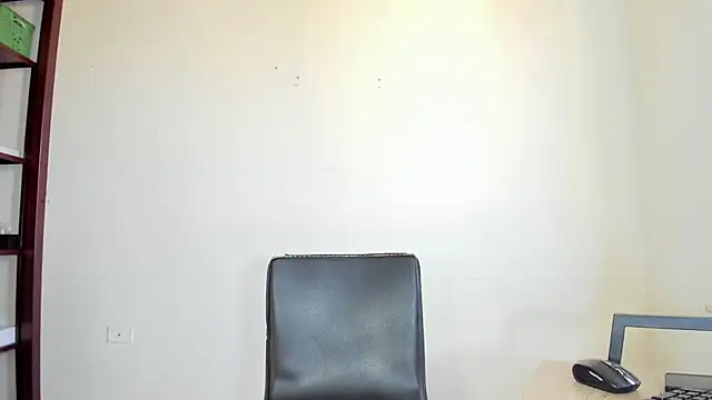 xmissinchesxx online show from September 10, 9:04 pm