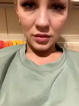 DreamGirl-777 online show from September 14, 2:04 pm