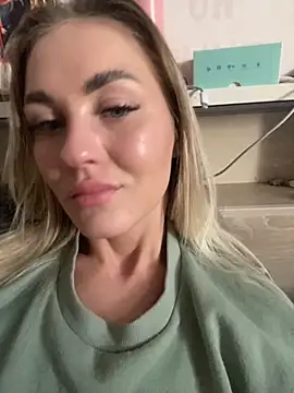 DreamGirl-777 online show from September 25, 12:59 pm