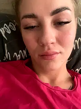 DreamGirl-777 online show from October 8, 8:40 am