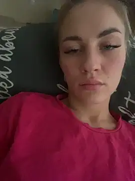 DreamGirl-777 online show from October 9, 8:40 am