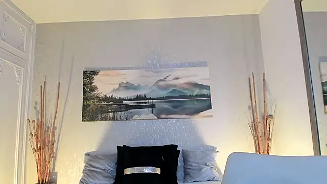 Natt collins online show from September 18, 7:12 pm