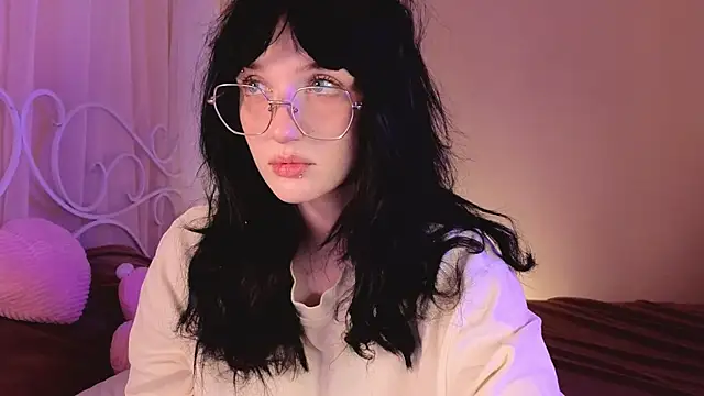 ELLIEJAY online show from September 17, 8:29 pm