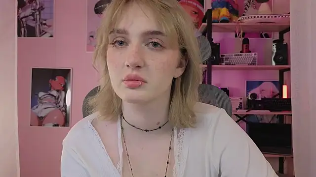 ELLIEJAY online show from April 14, 5:29 am