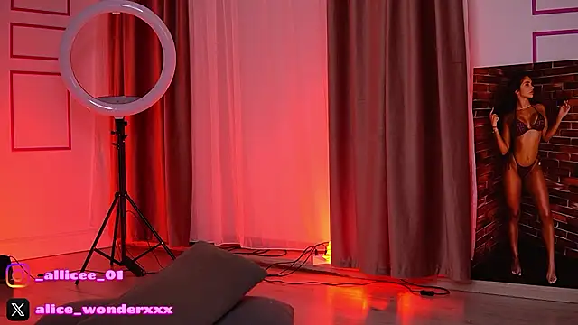 VanessaSimon online show from February 7, 7:23 am