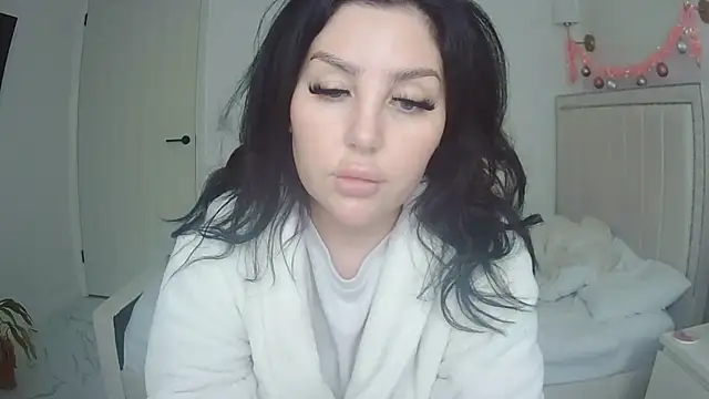 magical mia online show from December 4, 10:50 am