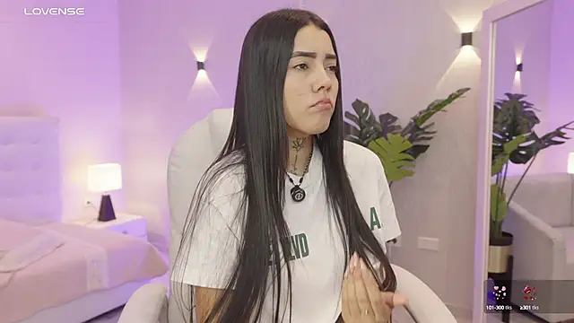 miagomezweb1 online show from September 25, 1:10 pm