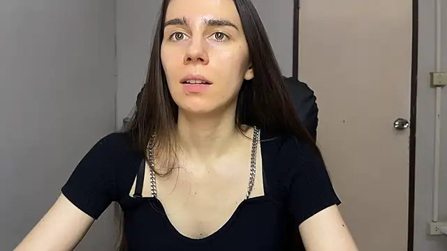 SassyJessi online show from February 8, 8:29 am