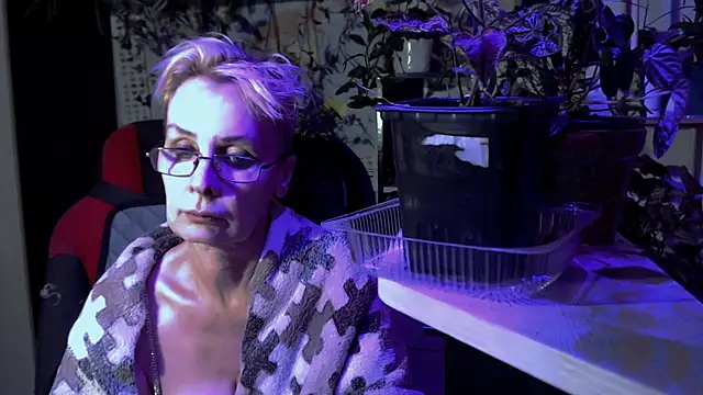 HelgaHimmell online show from July 11, 6:19 pm