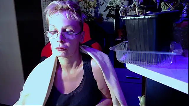 HelgaHimmell online show from June 26, 7:04 pm