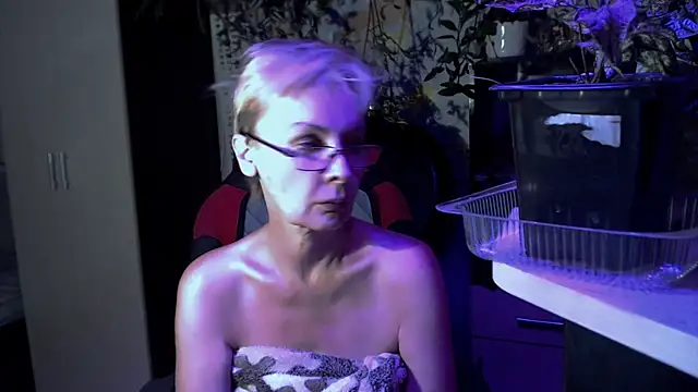 HelgaHimmell online show from July 13, 8:53 pm