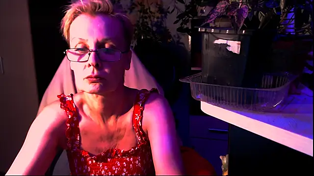 HelgaHimmell online show from June 29, 7:35 pm