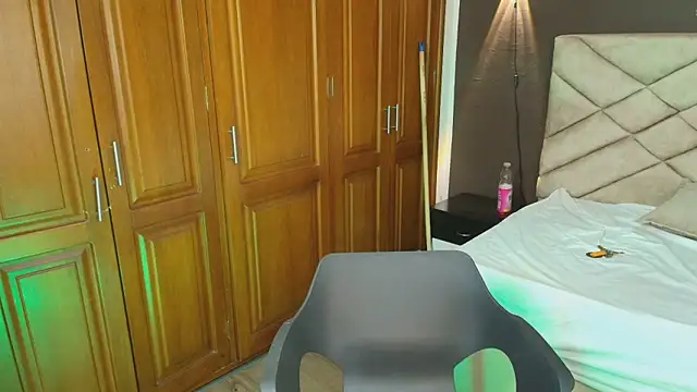 Raquel jones online show from September 29, 7:41 pm