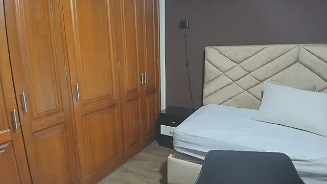 Raquel jones online show from October 22, 11:59 am