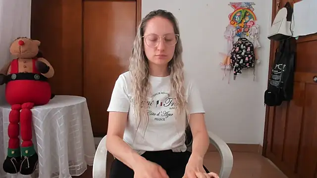 Adele johnsonn1 online show from March 13, 3:35 pm