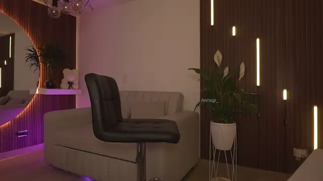 AnnaTaylor1 online show from November 26, 1:28 am