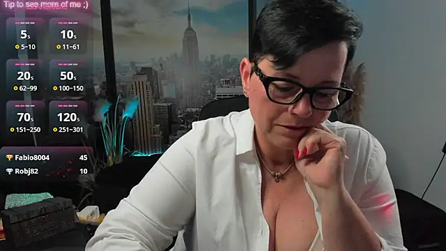 ninarandmann online show from September 18, 5:55 pm