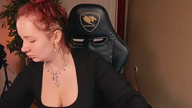 carolina elf online show from September 13, 7:11 pm