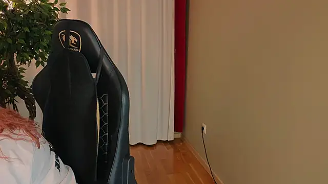 carolina elf online show from November 16, 1:11 pm