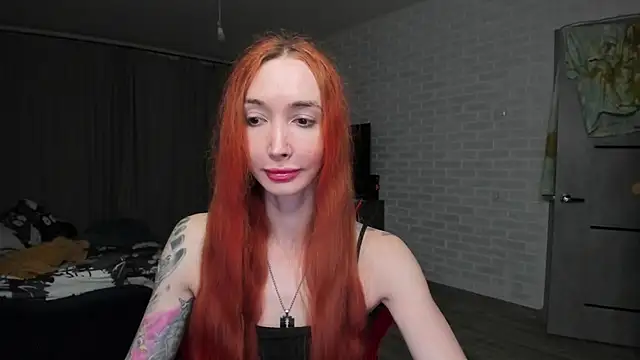 Roxy Silver online show from October 10, 9:20 pm