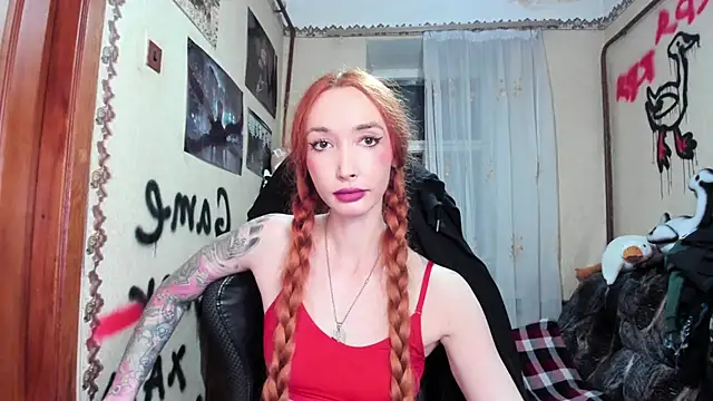 Roxy Silver online show from September 8, 9:03 pm