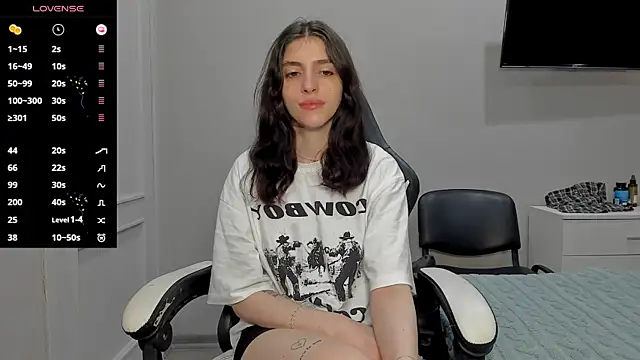 broosnica1 online show from October 10, 6:18 am