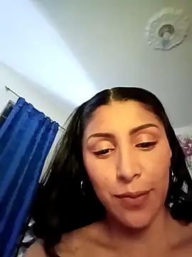 tiffani  love online show from September 22, 2:43 am