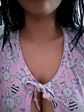 tiffani  love online show from February 12, 5:03 pm