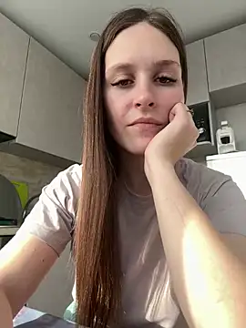 DakotaGercy online show from February 5, 8:06 am