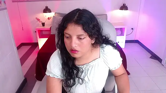 tati  22 online show from May 2, 8:23 pm
