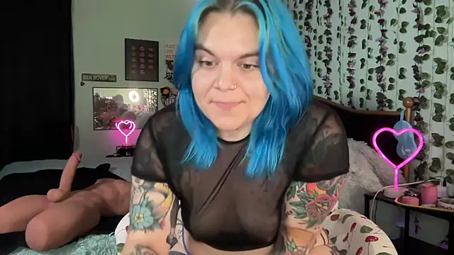 CherryBombBomb online show from March 3, 5:13 am