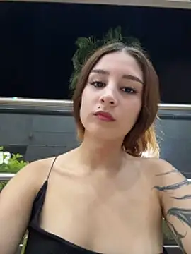 Mon Cherry online show from February 12, 1:40 am