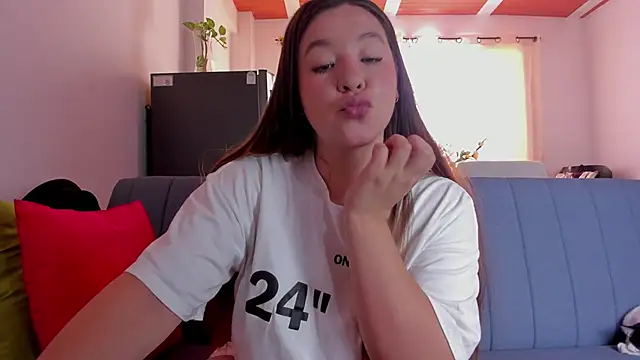 Simply Zoe   online show from October 4, 4:55 pm