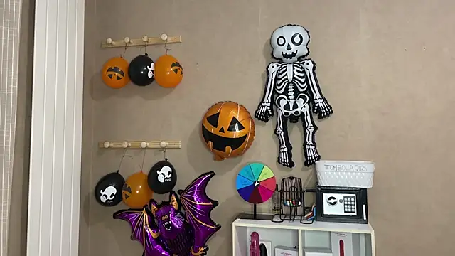 lucie mehott online show from October 10, 6:13 pm