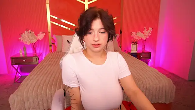 Miki Kivi online show from October 20, 11:08 pm