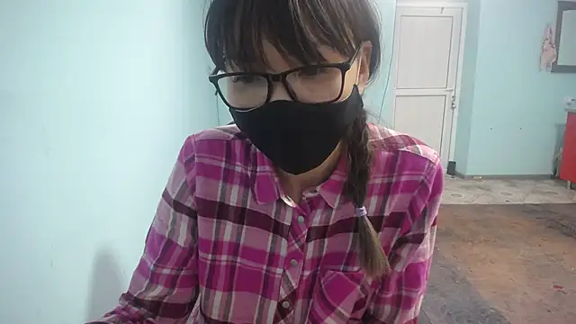 elllaaxx online show from October 26, 6:09 am